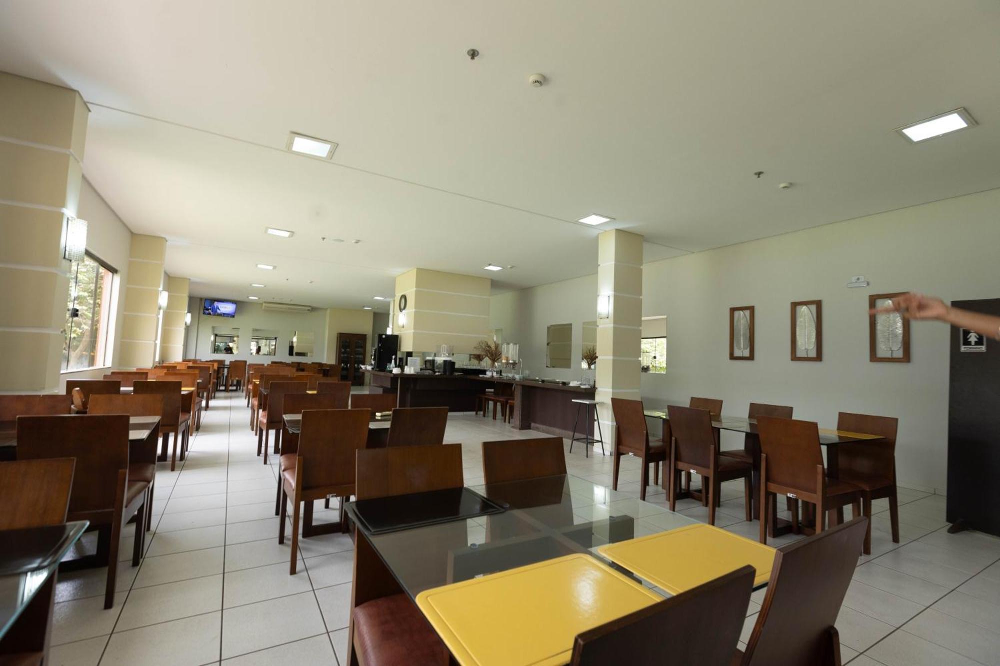 Hits Pantanal Hotel Aeroporto Várzea Grande Exterior foto